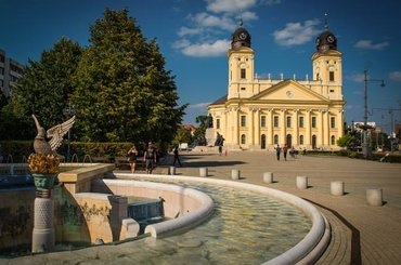 Noleggia un'auto a Debrecen