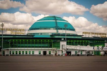 Noleggia un'auto all'aeroporto Nur-Sultan