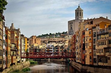 Noleggia un'auto a Girona